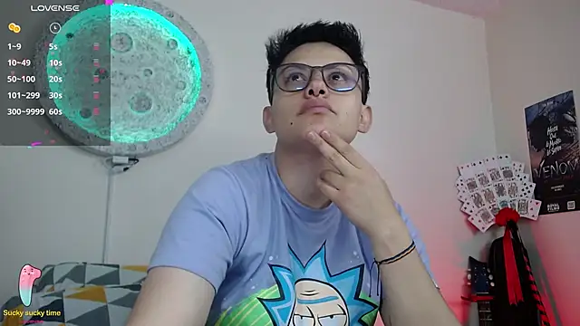 girl intense444 online show from February 13, 7:10 pm