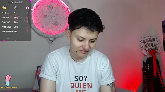 girl intense444 online show from March 1, 1:40 pm