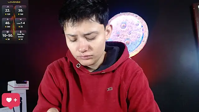 girl intense444 online show from October 8, 12:36 pm