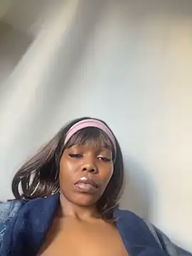 cherryontopy online show from May 31, 10:33 am
