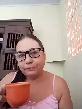 Snapshot of catdool chatting on January 17, 12:10 pm catdool online show from January 17, 12:10 pm