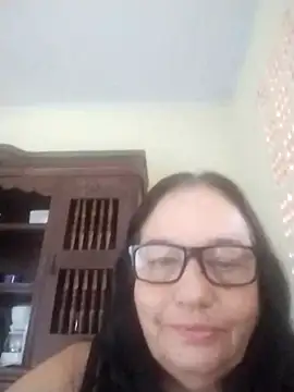 Snapshot of catdool chatting on January 18, 12:04 pm catdool online show from January 18, 12:04 pm