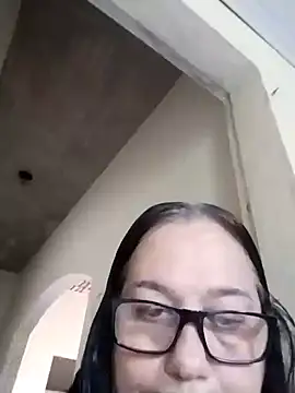 Snapshot of catdool chatting on February 3, 5:35 pm catdool online show from February 3, 5:35 pm