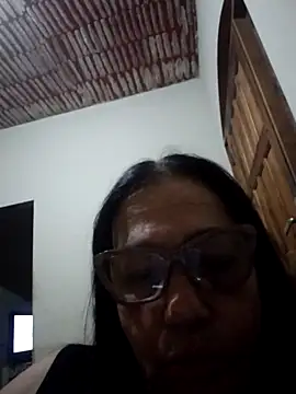 Snapshot of catdool chatting on September 19, 1:18 am catdool online show from September 19, 1:18 am