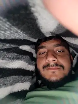 Snapshot of romanpussylover chatting on December 20, 5:36 am romanpussylover online show from December 20, 5:36 am