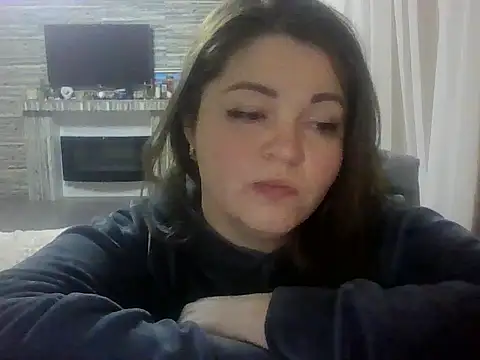 Snapshot of cute__cherry chatting on February 21, 7:37 pm cute cherry online show from February 21, 7:37 pm