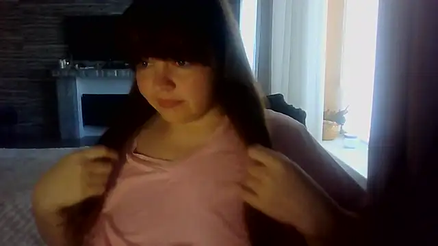 Snapshot of cute__cherry chatting on March 6, 8:33 am cute cherry online show from March 6, 8:33 am