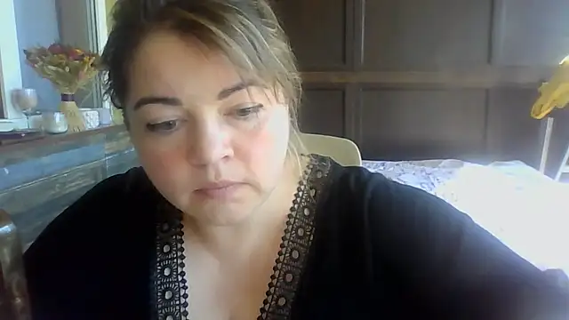 cute  cherry online show from July 1, 7:10 am