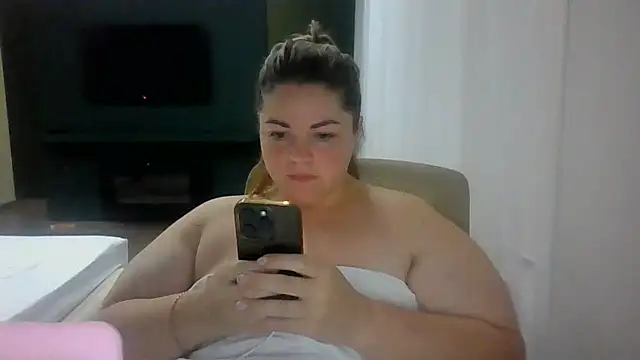 cute  cherry online show from July 21, 10:23 pm