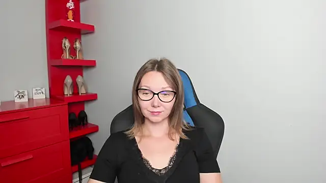 Snapshot of Cookie_zoe chatting on August 3, 5:39 am Cookie zoe online show from August 3, 5:39 am