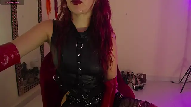 Snapshot of Cristina__Smith chatting on February 6, 5:19 pm Cristina Smith online show from February 6, 5:19 pm