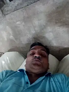 RandomSitcom online show from April 21, 6:44 pm