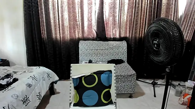 Snapshot of youth_lust69 chatting on June 29, 9:37 pm youth lust69 online show from June 29, 9:37 pm
