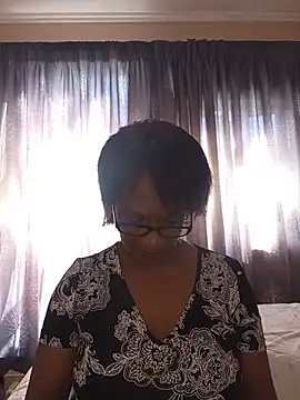 Snapshot of Hotgrannyx chatting on May 15, 8:21 am Hotgrannyx online show from May 15, 8:21 am