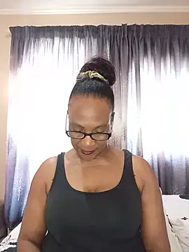 Snapshot of Hotgrannyx chatting on July 3, 5:58 am Hotgrannyx online show from July 3, 5:58 am