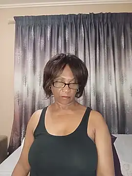 Snapshot of Hotgrannyx chatting on July 18, 5:28 pm Hotgrannyx online show from July 18, 5:28 pm
