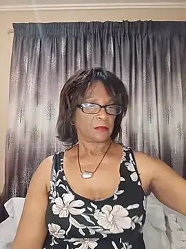 Snapshot of Hotgrannyx chatting on July 19, 6:00 pm Hotgrannyx online show from July 19, 6:00 pm