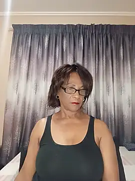 Snapshot of Hotgrannyx chatting on July 24, 5:22 pm Hotgrannyx online show from July 24, 5:22 pm
