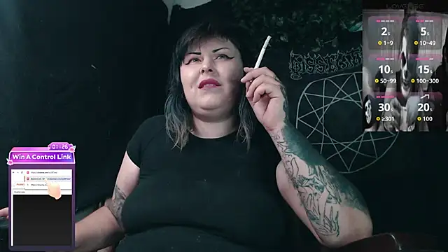 Snapshot of Psychobitch7 chatting on June 26, 9:30 pm Psychobitch7 online show from June 26, 9:30 pm