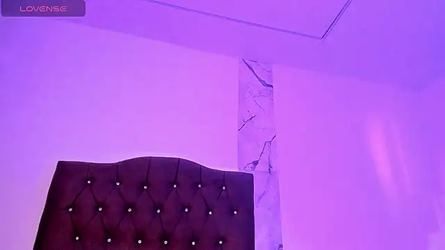 alysson 18 online show from November 6, 1:12 pm