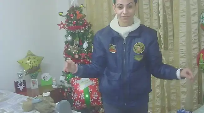 Snapshot of hotSANDRA_STARR chatting on December 19, 11:25 pm hotSANDRA STARR online show from December 19, 11:25 pm