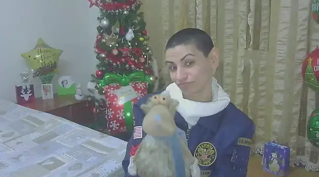 Snapshot of hotSANDRA_STARR chatting on December 20, 2:30 am hotSANDRA STARR online show from December 20, 2:30 am