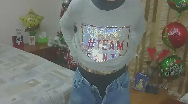 Snapshot of hotSANDRA_STARR chatting on December 20, 4:57 pm hotSANDRA STARR online show from December 20, 4:57 pm