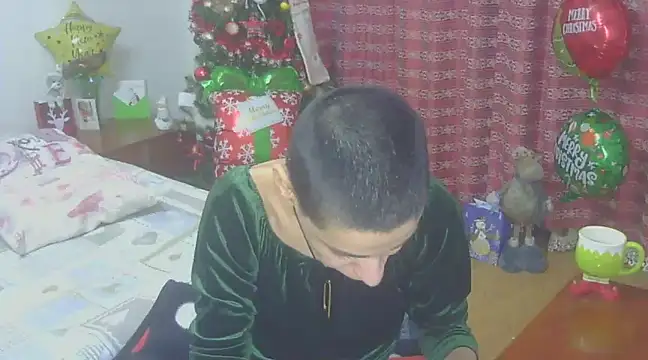 Snapshot of hotSANDRA_STARR chatting on December 23, 1:18 am hotSANDRA STARR online show from December 23, 1:18 am