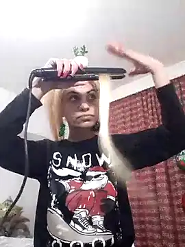 Snapshot of hotSANDRA_STARR chatting on December 26, 3:53 pm hotSANDRA STARR online show from December 26, 3:53 pm