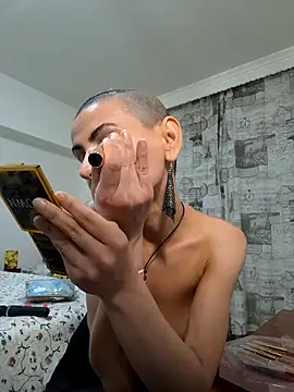 Snapshot of hotSANDRA_STARR chatting on March 13, 10:54 pm hotSANDRA STARR online show from March 13, 10:54 pm