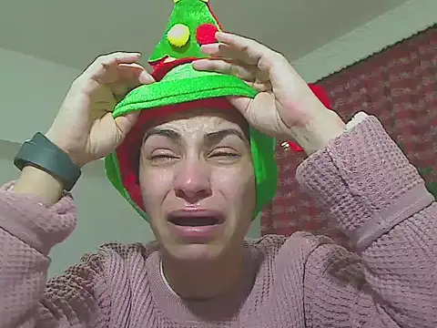 Snapshot of hotSANDRA_STARR chatting on December 19, 5:36 am hotSANDRA STARR online show from December 19, 5:36 am