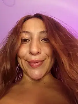 VickyHoult online show from February 16, 11:37 pm