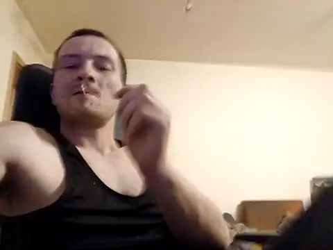sexymann92 online show from May 5, 6:38 pm