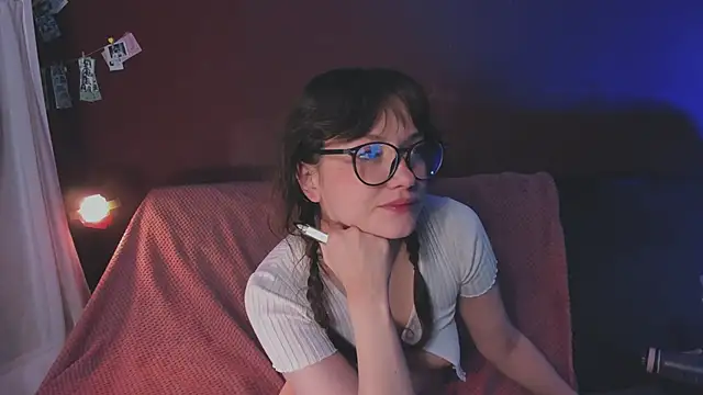 Snapshot of juby_yuby chatting on October 9, 1:42 pm juby yuby online show from October 9, 1:42 pm