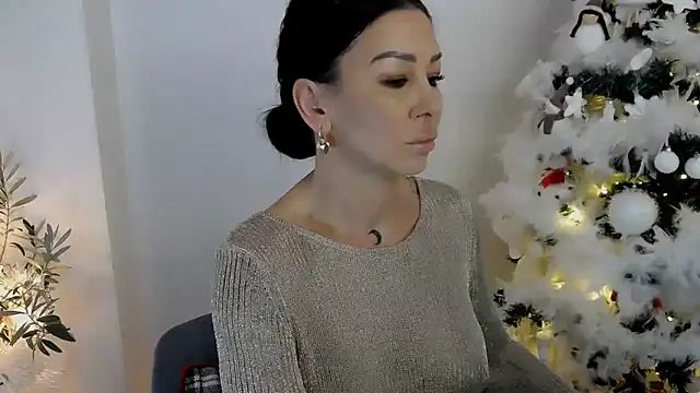 Xentthia online show from December 16, 2:44 pm