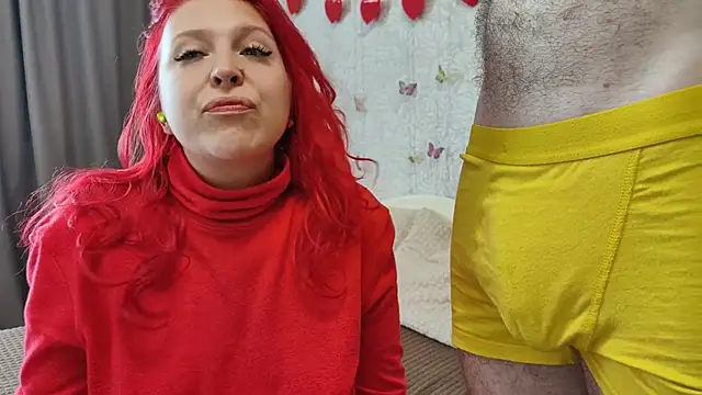 Snapshot of GenrikhBecca chatting on October 25, 7:05 am GenrikhBecca online show from October 25, 7:05 am