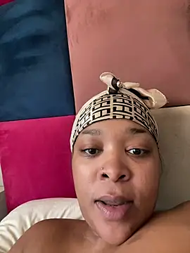 Snapshot of sexyTHANDO chatting on May 16, 5:26 am sexyTHANDO online show from May 16, 5:26 am