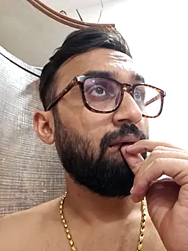 love4shownude online show from March 16, 6:23 pm