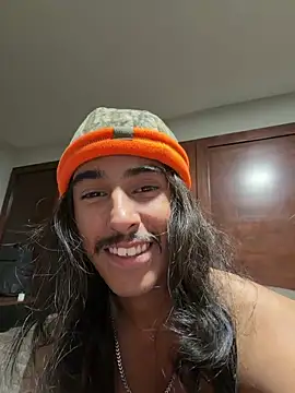 Snapshot of jrrichforever chatting on November 30, 12:14 am jrrichforever online show from November 30, 12:14 am