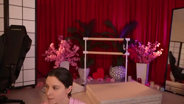 Snapshot of KittyCaitlin chatting on March 20, 8:08 pm KittyCaitlin online show from March 20, 8:08 pm