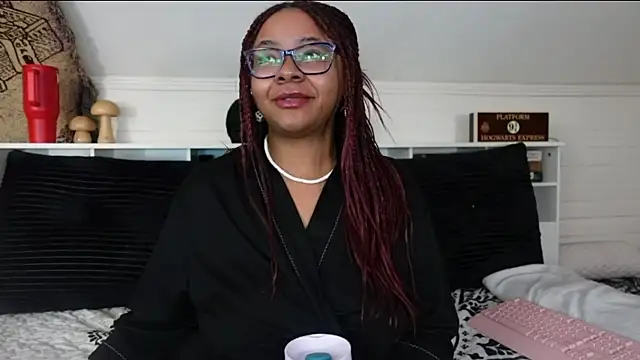 -khayaparker online show from January 17, 9:25 am