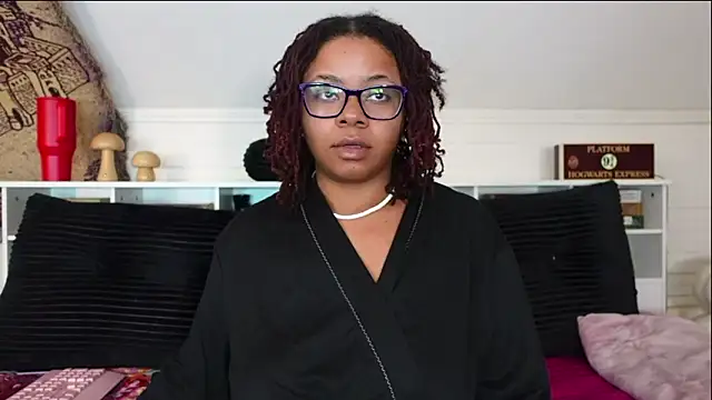 -khayaparker online show from February 20, 1:11 pm