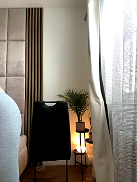 OIivia online show from December 16, 9:36 am