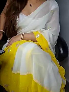 Snapshot of aliyaah_singh chatting on January 28, 10:34 pm aliyaah singh online show from January 28, 10:34 pm