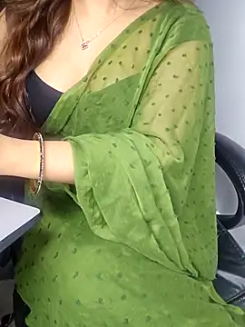 Snapshot of aliyaah_singh chatting on March 20, 8:40 pm aliyaah singh online show from March 20, 8:40 pm