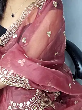 Snapshot of aliyaah_singh chatting on December 16, 6:13 pm aliyaah singh online show from December 16, 6:13 pm