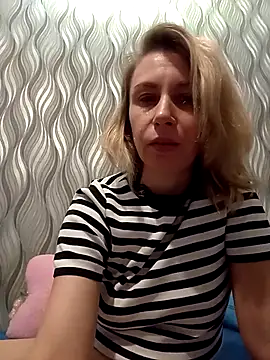 MissisMilk online show from May 13, 1:52 pm