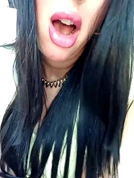 Snapshot of Queen_sousou chatting on November 7, 9:15 pm Queen sousou online show from November 7, 9:15 pm