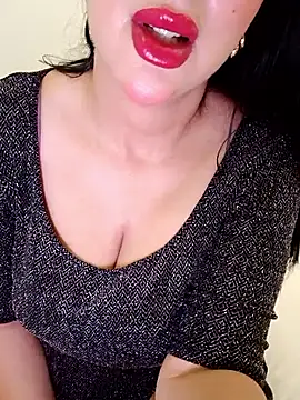 Snapshot of Queen_sousou chatting on June 6, 11:20 pm Queen sousou online show from June 6, 11:20 pm