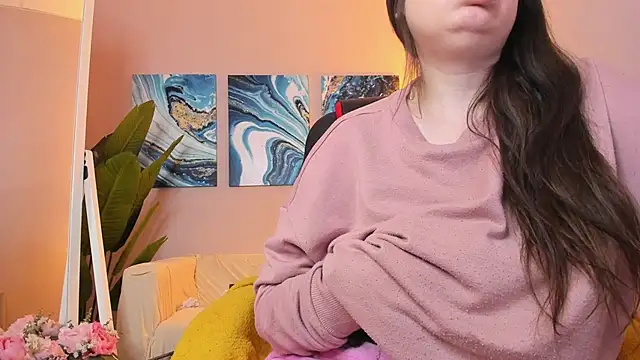 Snapshot of BattyMoll chatting on February 11, 6:22 pm BattyMoll online show from February 11, 6:22 pm